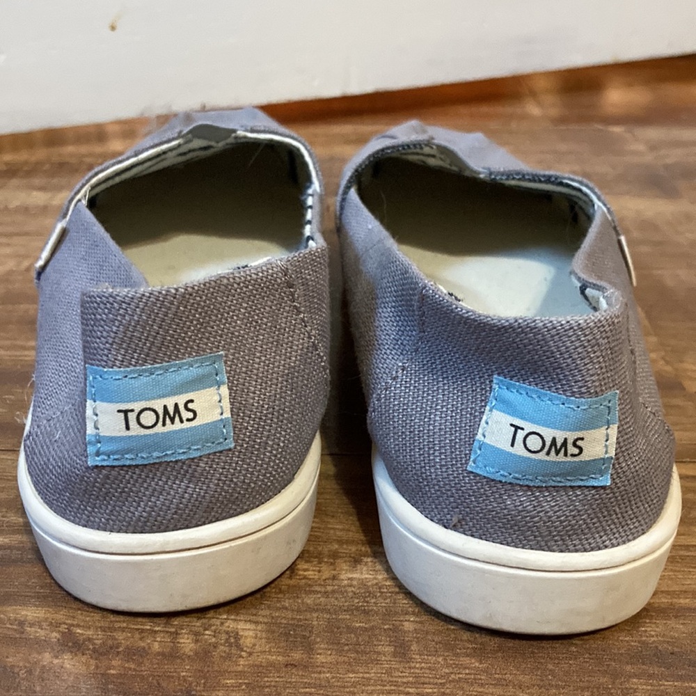 Toms Canvas Sneakers View 2